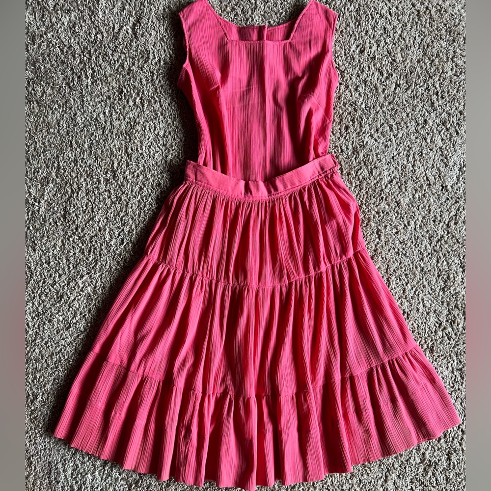 VINTAGE HANDMADE, One-Of-A-Kind Hibiscus Pink Tiered Skirt Set. - Picture 2 of 16